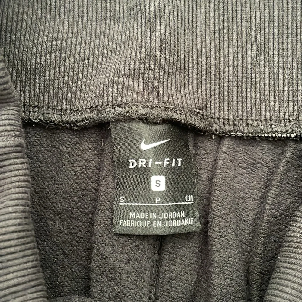 Nike Yoga Joggers